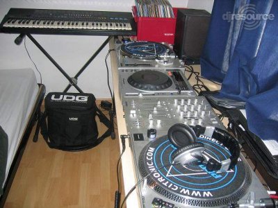 Enlarge : update dj booth Enlarge : update dj booth