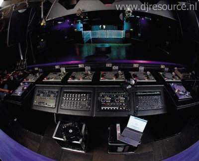 Our MEMBERS can Enlarge : MINISTRY OF SOUND  DJ BOOTH