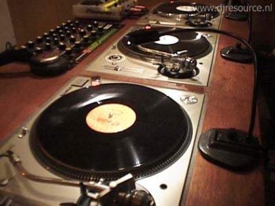 Our MEMBERS can Enlarge : My Dream DJ booth 1