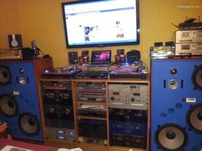 Show this booth : vjphantom's DJ -Booth Jul'12