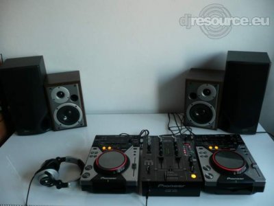 Booth: DJ-Booth-van-weijs