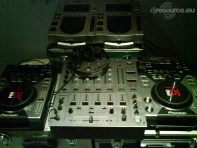 Booth: dj-booth