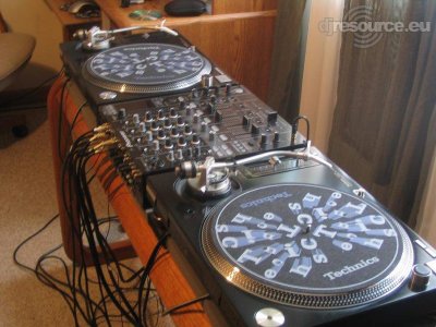 Booth: TechnicsvsPioneer