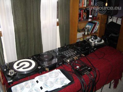 Booth: full set