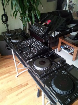 Show this booth : yevgen1982's DJ - Booth September 27th 2012