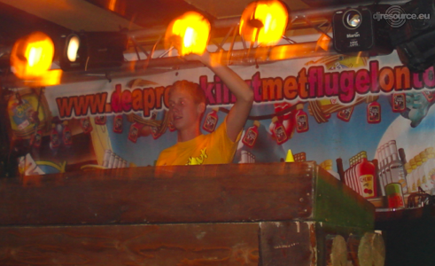 Apres SKihut Met Flugel On Tou