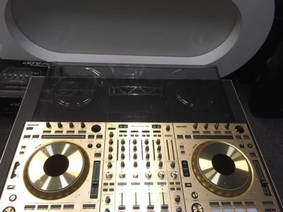 Our MEMBERS can Enlarge : Pioneer DDJ-SZ Gold edition