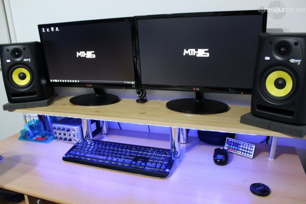 Our MEMBERS can Enlarge : MTHIJSMusic DJ Booth