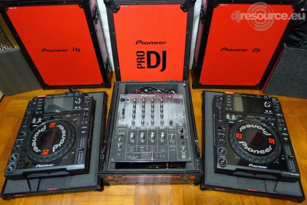 Our MEMBERS can Enlarge : sl1200ltd DJ Booth