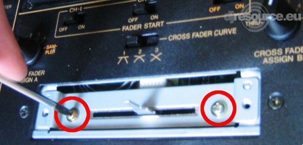 Our MEMBERS can Enlarge : DJM-600 Crossfader panel Cover