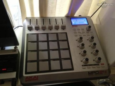 Our MEMBERS can Enlarge : Akai MPD24