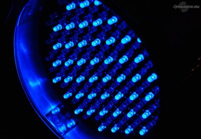 Our MEMBERS can Enlarge : Bleu Led Par Close Up