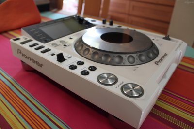 Our MEMBERS can Enlarge : CDJ-2000-W