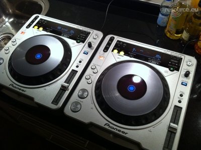 Our MEMBERS can Enlarge : CDJ800MK2
