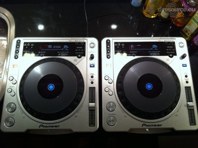 Our MEMBERS can Enlarge : CDJ800MK2