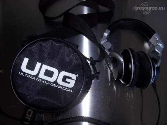 Our MEMBERS can Enlarge : Headphone + bag