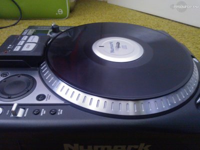 Our MEMBERS can Enlarge : Numark CDX for sale