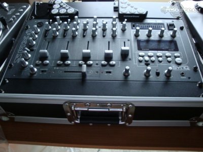 Our MEMBERS can Enlarge : synq SMX-1