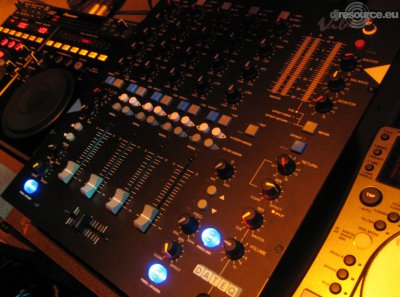 Our MEMBERS can Enlarge : Dateq VIBE Mixer