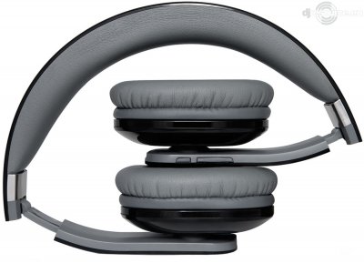 Our MEMBERS can Enlarge : Numark HF WIRELESS Headphones