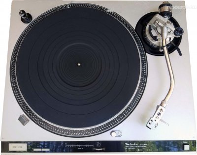 Our MEMBERS can Enlarge : Technics SL-1800MK2 Turntable