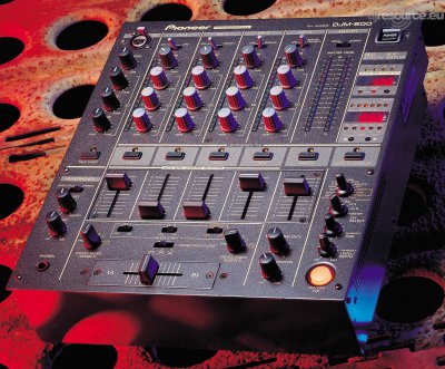 Our MEMBERS can Enlarge : Pioneer DJM-600 Mixer