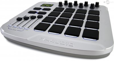 Our MEMBERS can Enlarge : M-Audio TRIGGER FINGER MIDI Controllers