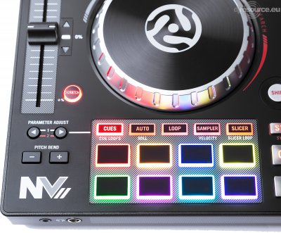 Our MEMBERS can Enlarge : Numark NV II Controllers MIDI