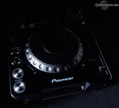 Our MEMBERS can Enlarge : Pioneer CDJ-1000 Player Tabletop