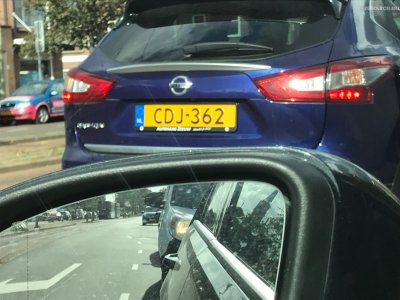 Our MEMBERS can Enlarge : License plate cdj-362