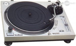 Gemini XL-600 Turntable