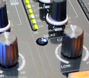 Pioneer DJM-850 Beat Color FX button