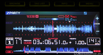 Pioneer CDJ-2000nxs Waveform Zoomed out